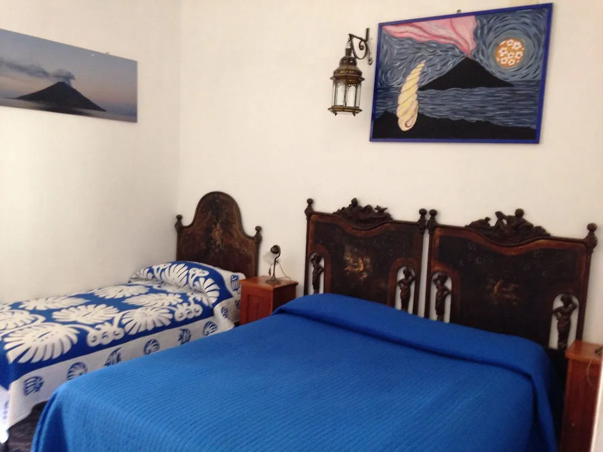 ** Bed and breakfast La Lampara Estrómboli Italia