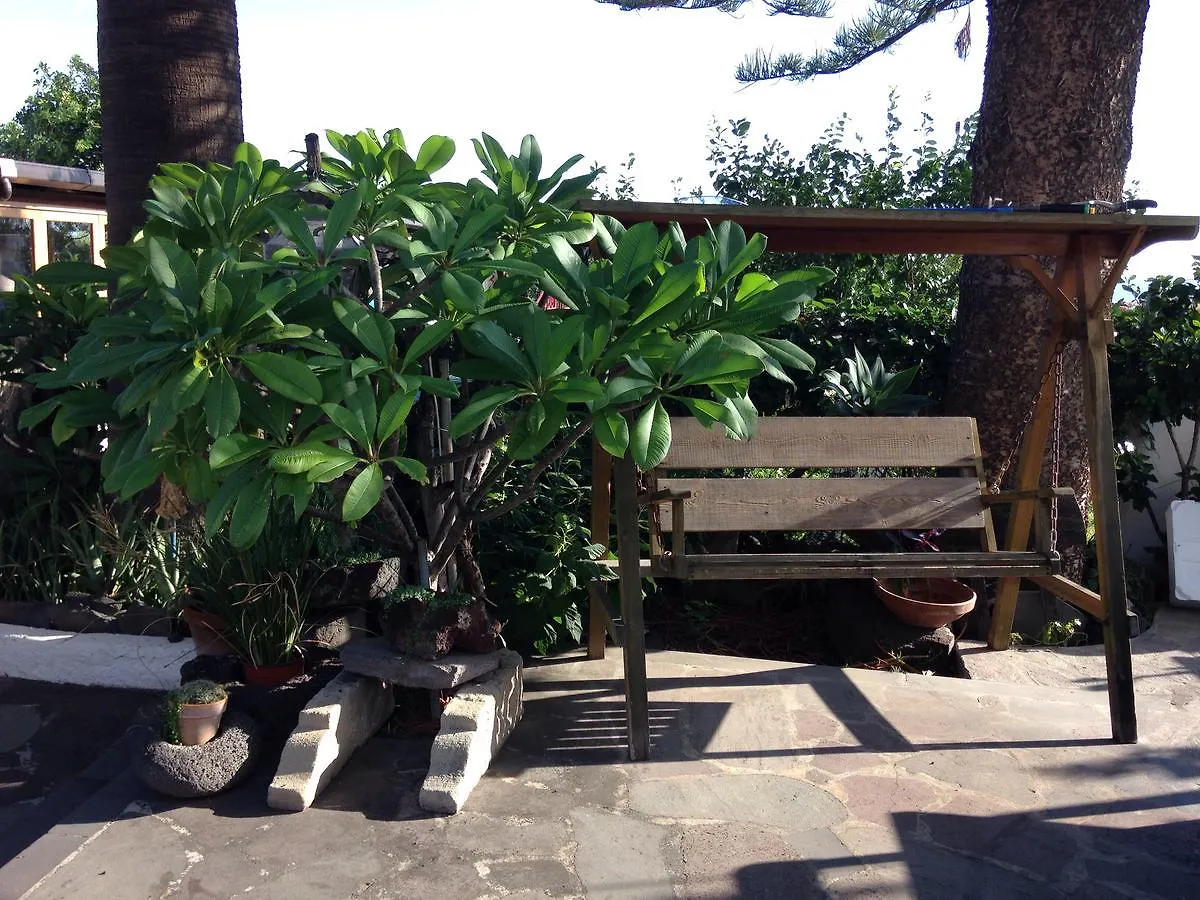 Bed & Breakfast La Lampara Stromboli